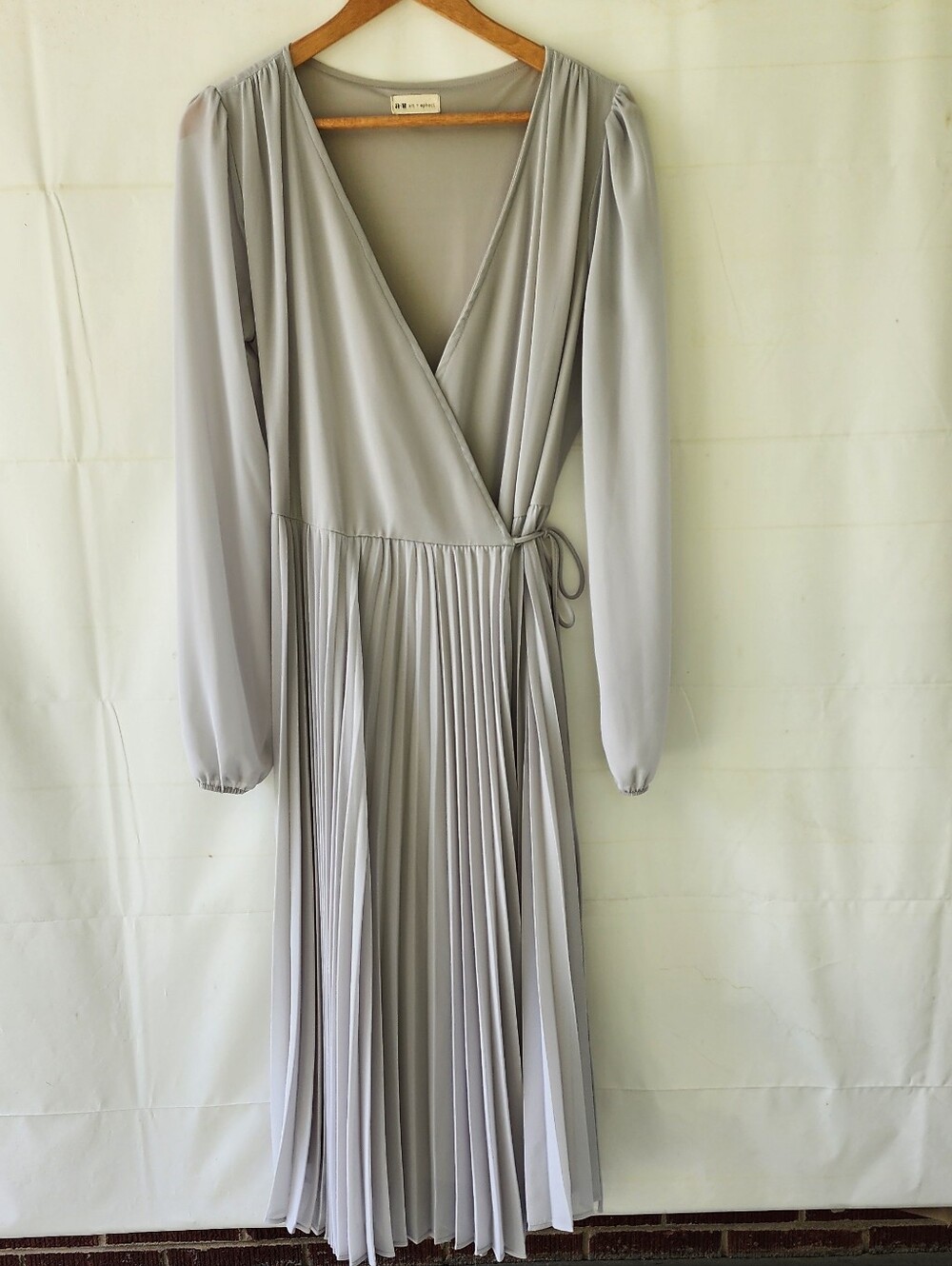 Art + Ephect Caramela Gray Wrap Pleated Midi Dress